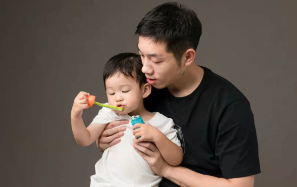 團體賽陳夢王曼昱相遇,許昕陷“死亡小組”,其仍不忘為兒子慶生 團體賽陳夢王曼昱相遇,許昕陷“死亡小組”,其仍不忘為兒子慶生