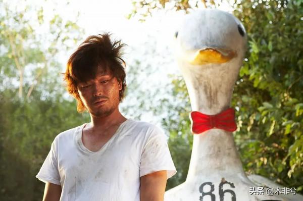 《金色漂流記》一:原本要自殺的人被困荒島,該如何自處? 《金色漂流記》一:原本要自殺的人被困荒島,該如何自處?