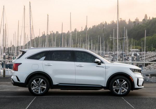 換上新標 1.6T+電機 索蘭託PHEV有點帥！