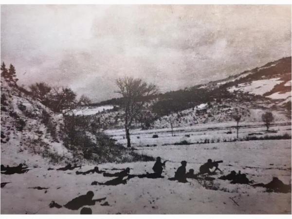 光榮的銘記 &vert; 有兩個字一直伴隨著我，一個是&OpenCurlyDoubleQuote;死&rdquo;，一個是&OpenCurlyDoubleQuote;苦&rdquo;