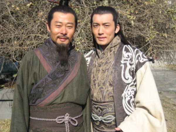 《前行者》5人演技可寫進諜戰劇教科書,最令我佩服的,還是霍青 《前行者》5人演技可寫進諜戰劇教科書,最令我佩服的,還是霍青