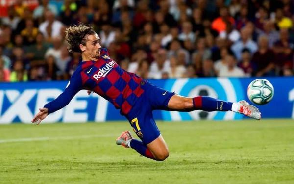 梅羅爭霸數十年餘暉下，誰是世界第三人？