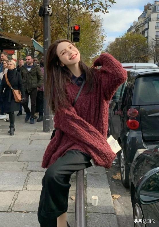 有種撩人於無形叫張大奕,染新發色宣示地位,笑容青春一臉無害 有種撩人於無形叫張大奕,染新發色宣示地位,笑容青春一臉無害