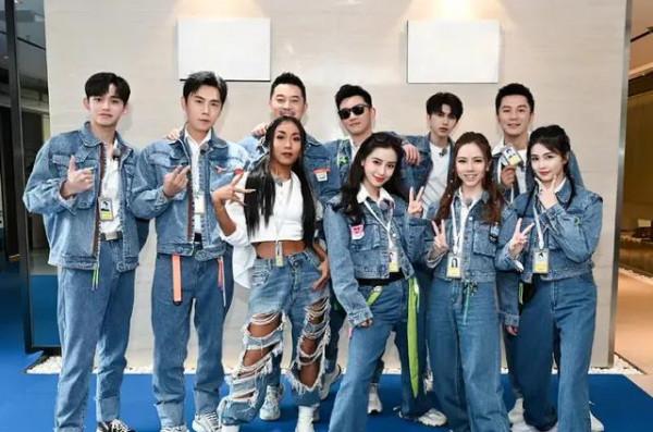 網曝《奔跑吧10》常駐陣容，李晨透露錄製地點，已有一人確認退出