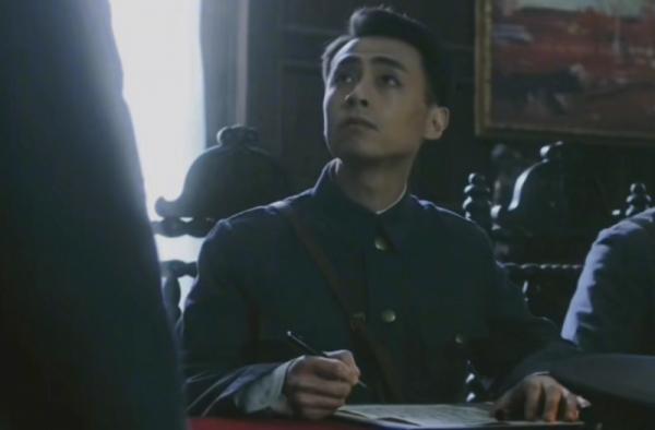 1925年,周總理的車深夜遭到機槍掃射,他大喊:我是周恩來 1925年,周總理的車深夜遭到機槍掃射,他大喊:我是周恩來