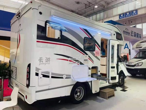 價效比超高的新款依維柯房車,售價不到40萬,備受追捧 價效比超高的新款依維柯房車,售價不到40萬,備受追捧