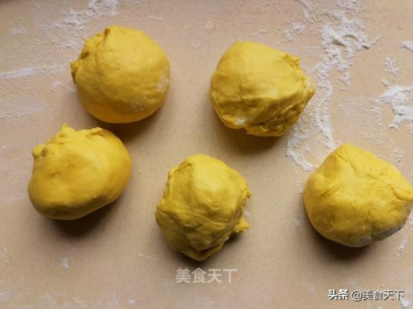 這樣的餡餅你喜歡嗎?皮薄餡多,用料十足!一口下去滿嘴留香 這樣的餡餅你喜歡嗎?皮薄餡多,用料十足!一口下去滿嘴留香