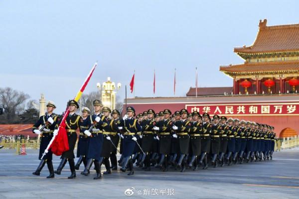 現場圖來了！2022天安門第一場升旗