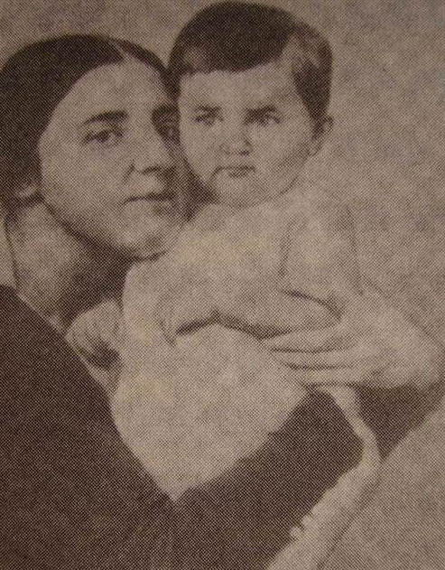 斯大林死後，他唯一的女兒叛逃美國，控訴道：父親毀了我的生活