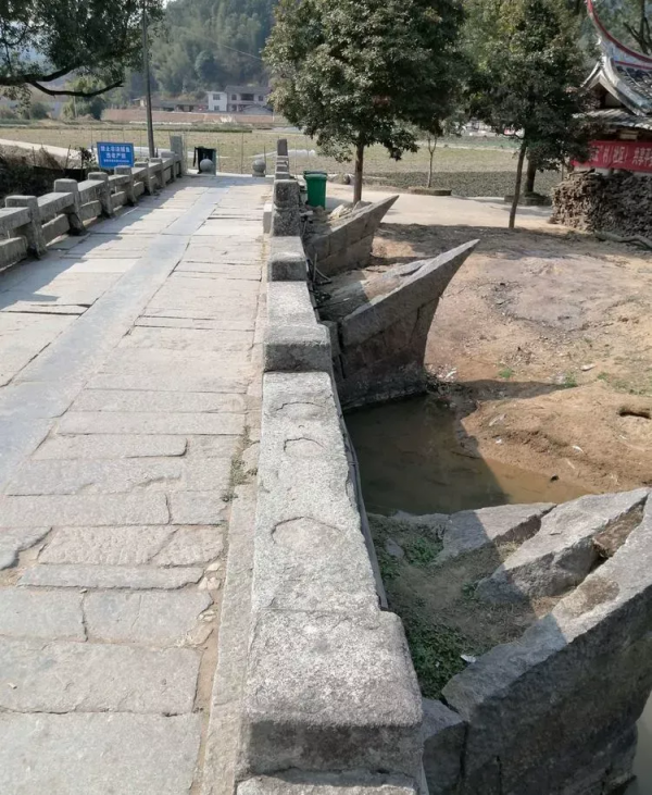 天青色等煙雨，而我在等你，傳統古村落忠山十八寨期待與您的相遇