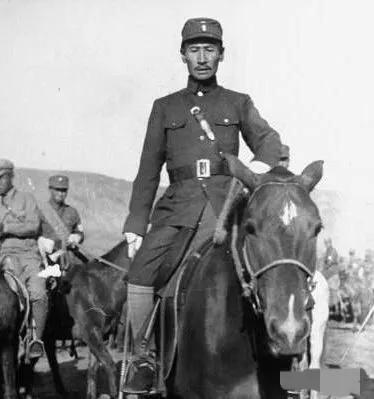 張學良被軟禁:20萬精銳東北軍去向之謎!四分五裂,結局不同 張學良被軟禁:20萬精銳東北軍去向之謎!四分五裂,結局不同