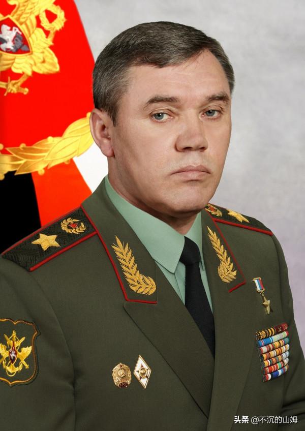 俄羅斯現役大將一覽，一共十二位，紹伊古在列