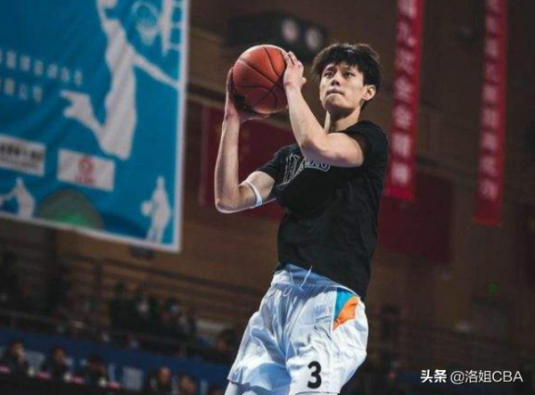 CBA三訊息:遼寧老將狀態火熱,曾凡博18日復出,西蒙斯曬新動態 CBA三訊息:遼寧老將狀態火熱,曾凡博18日復出,西蒙斯曬新動態