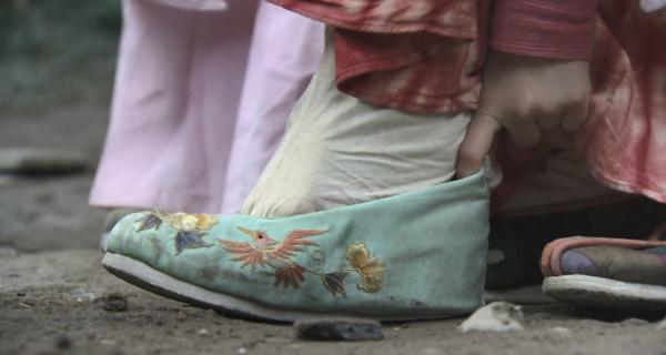 宋朝版灰姑娘！一隻繡花鞋，誰能穿上，就能嫁給首富之子