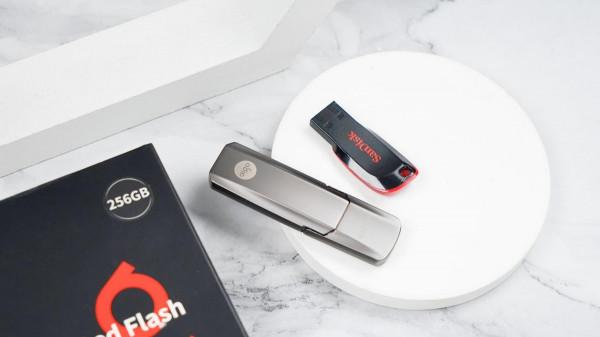 傳統隨身碟VS固態隨身碟,兩者怎麼選,看完下文心裡就有數 傳統隨身碟VS固態隨身碟,兩者怎麼選,看完下文心裡就有數