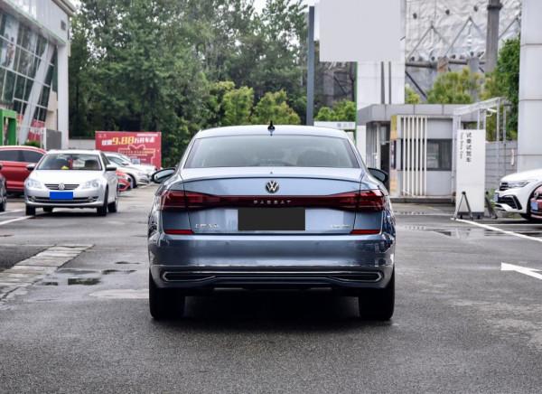 自駕遊買這三款轎車就行，空間大還舒適，跑得越快越省油