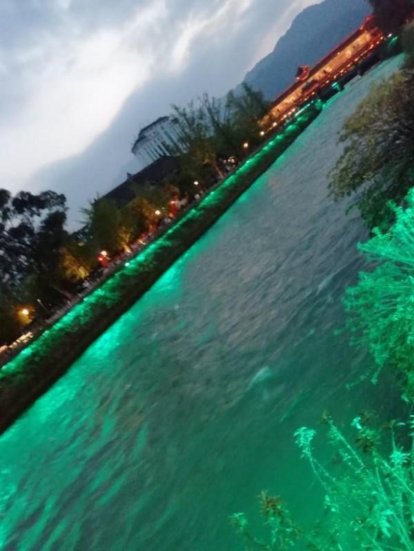 我的家鄉有一種老釣法——背篼釣魚,能不能釣上魚全靠運氣 我的家鄉有一種老釣法——背篼釣魚,能不能釣上魚全靠運氣