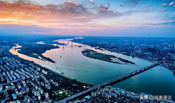 湖北將建設3大都市圈,4條城鎮發展帶,形成一主二副多極格局 湖北將建設3大都市圈,4條城鎮發展帶,形成一主二副多極格局