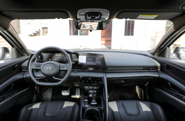 思域不香了?現代伊蘭特出黑騎士限量版,燃油表現亮了 思域不香了?現代伊蘭特出黑騎士限量版,燃油表現亮了