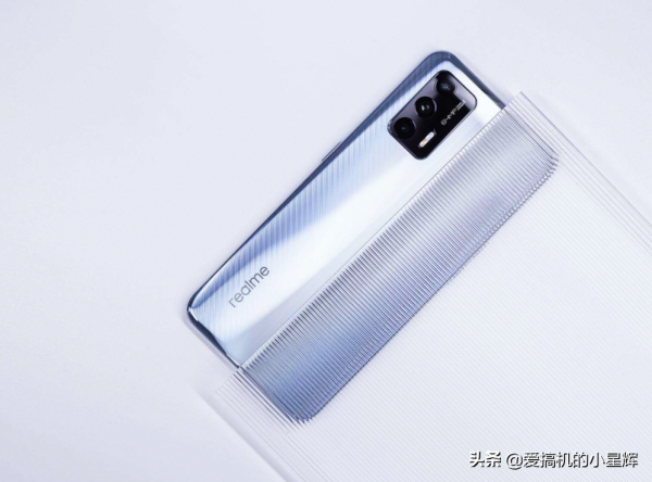 驍龍888+12GB+256GB,現已跌至2499元,65W快充頂配旗艦瀕臨下降 驍龍888+12GB+256GB,現已跌至2499元,65W快充頂配旗艦瀕臨下降