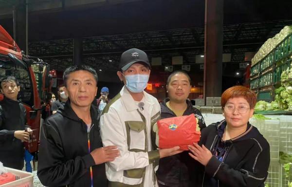 《跑男團》蘭州錄製，沙溢大方請市民吃牛肉麵，網友：玩遊戲輸了