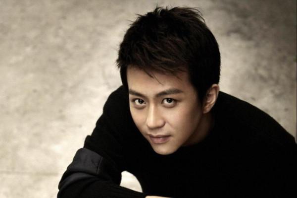 為姐姐治癌症買2套房，鄧超同父異母的姐姐，掏空嫁妝供他上大學