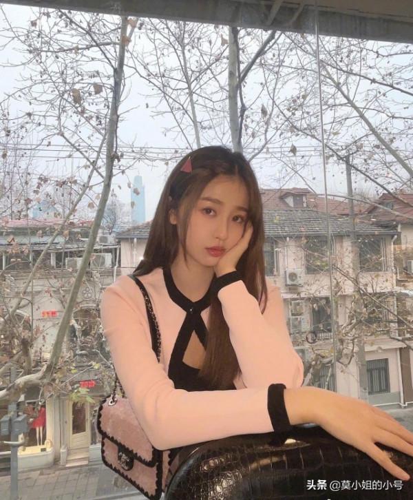 娛樂圈公認的7位富二代女星：最大的42歲，姚安娜想靠演技出圈