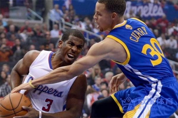 籃球歐寶：庫裡聖誕大戰資料，8次參加6次被打，資料很悽慘