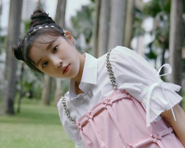 宋雨綺好會扮“嫩”,穿蓬蓬裙打扮清純甜美,是直男喜歡的感覺 宋雨綺好會扮“嫩”,穿蓬蓬裙打扮清純甜美,是直男喜歡的感覺