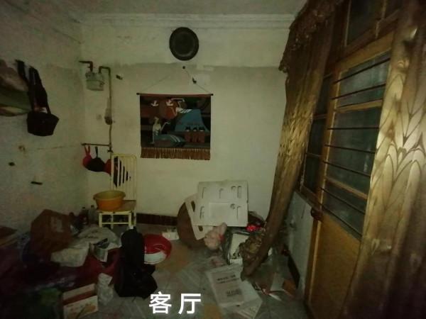 殘舊破爛的舊房子，花小錢整理之後煥然一新