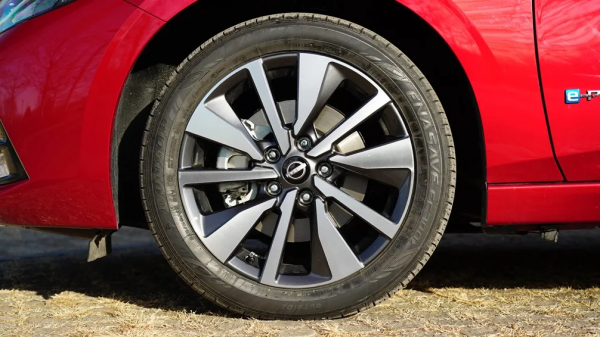 銷量No.1家轎出新:百公里不到4個油,雷凌卡羅拉壓力大 銷量No.1家轎出新:百公里不到4個油,雷凌卡羅拉壓力大