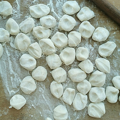 百吃不厭的韭黃肉水餃,你會做嗎? 百吃不厭的韭黃肉水餃,你會做嗎?