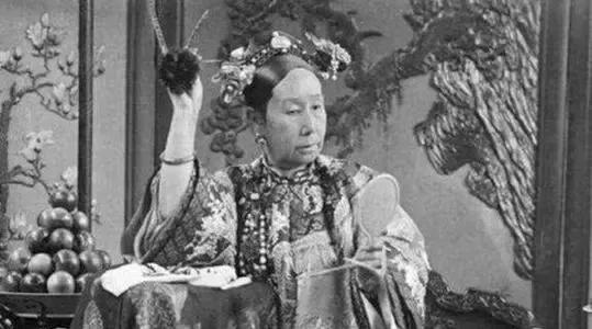 慈禧的專權統治，會是導致大清王朝滅亡的真兇嗎？