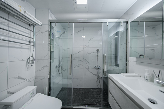 110㎡老房翻新,無主燈現代風帶來的簡潔與時尚 110㎡老房翻新,無主燈現代風帶來的簡潔與時尚