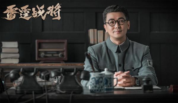 給病號服做腰線，女扮男裝戴假睫毛，國產劇主演造型能有多心機？