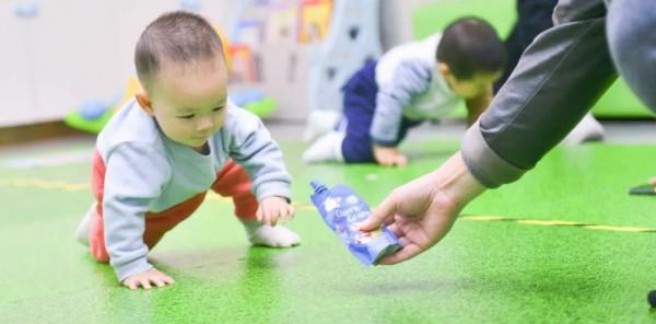 禾芸嘉萌寶爬爬賽結束啦,進來見識一下人類幼崽的戰鬥力吧 禾芸嘉萌寶爬爬賽結束啦,進來見識一下人類幼崽的戰鬥力吧