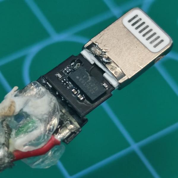 iPhone13快充會發燙？浦記這條MFi快充線堪稱最佳方案