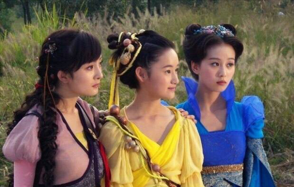 劉詩詩鋒芒暗藏,楊冪肆無忌憚,爭強鬥勝後誰是贏家? 劉詩詩鋒芒暗藏,楊冪肆無忌憚,爭強鬥勝後誰是贏家?