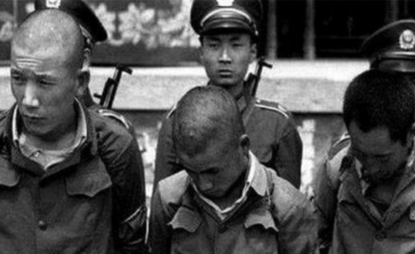 80年代“座山雕”：學張作霖建百人“軍隊”，和6個女人共同生活