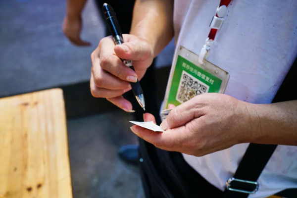 說海南島只有東北菜好吃的人跟我出來一下