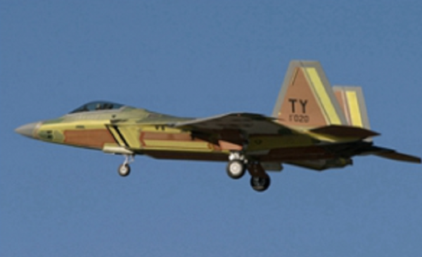 F22金燦燦，F35綠油油，美軍兩種五代機底漆為何不一樣？