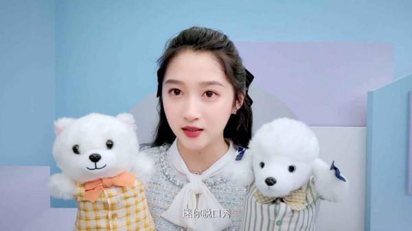 關曉彤首個自編、自導的vlog完滿收官,效果槓槓的,值得借鑑 關曉彤首個自編、自導的vlog完滿收官,效果槓槓的,值得借鑑