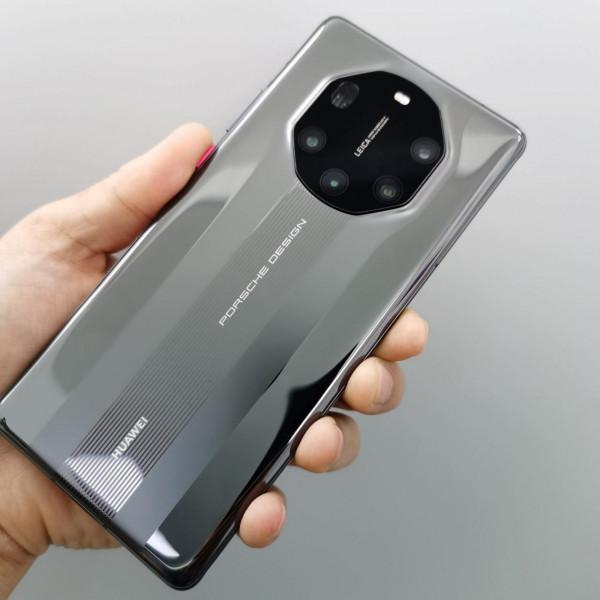 窮人才追求iPhone 13 Pro Max，真正的有錢人都在用這四款手機