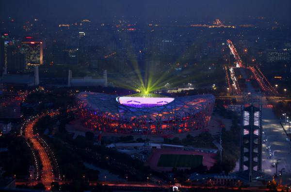 世界冰雪健兒期盼北京冬奧會 相約冰雪，一起來！一起向未來！