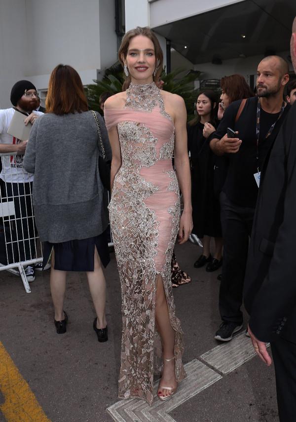 小鎮走出的國際超模，攜3娃改嫁首富之子，水果妹如何一路開掛？