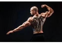 為什麼這該死的背闊這麼難練？