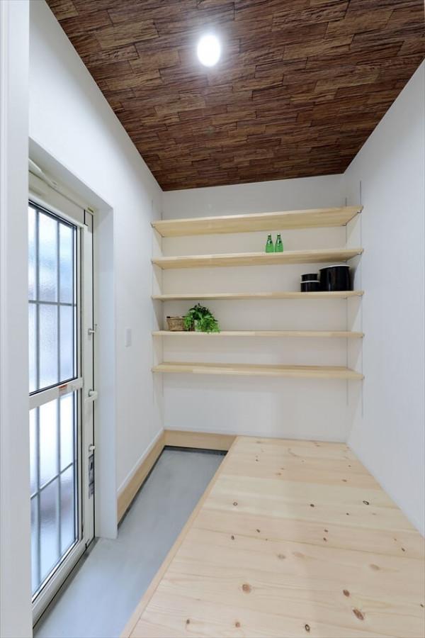 日本裝修這太講究了,洗衣房門口也做迷你下沉區,好處多多 日本裝修這太講究了,洗衣房門口也做迷你下沉區,好處多多