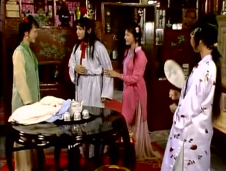 花襲人為何厭惡林黛玉？因為她狐媚做作，被黛玉一句話就打回原形