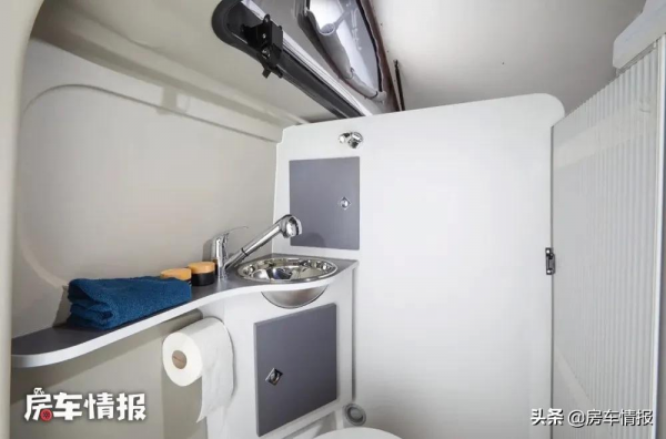 新款雷諾房車釋出，雙層設計住4人帶獨立廁所，30多萬價效比不錯