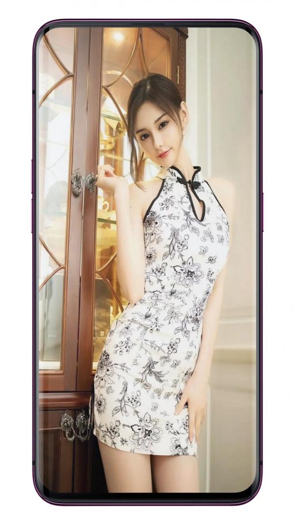 桌布：女性旗袍裝